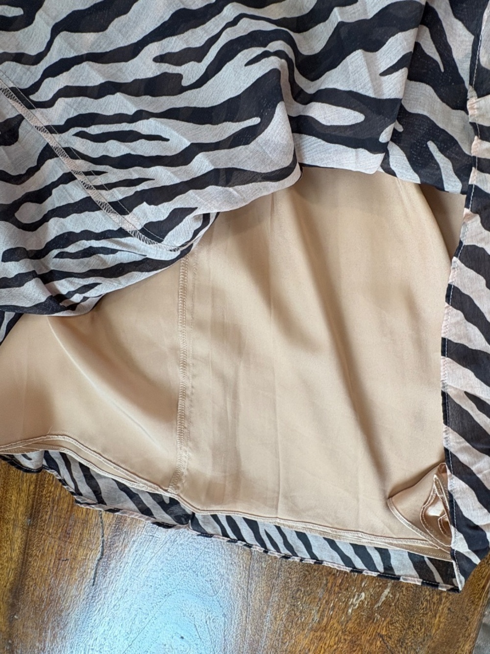 H&M Zebra Print Strapless Mini Dress Ruched Sweetheart Bodice Cotton Size 6 - Picture 7 of 8